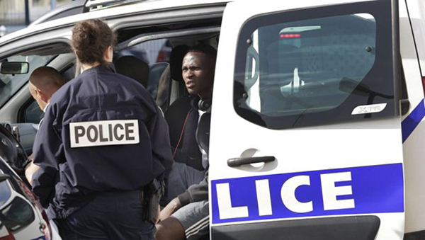 Policia-francesa